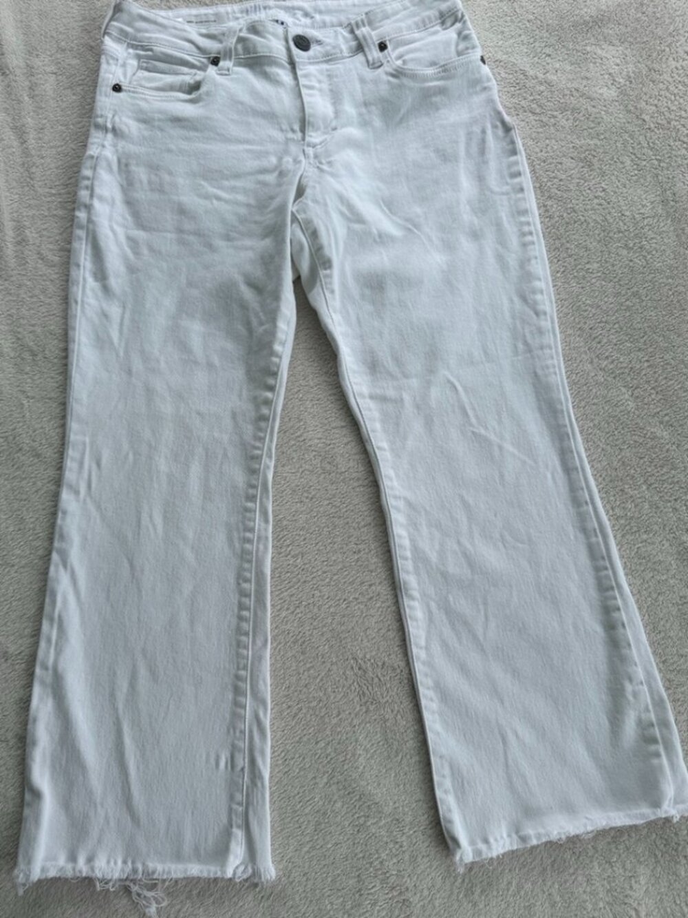 Kut From The Cloth Nikki Mid Rise Ankle Flare White Jeans Size 8 - Picture 1 of 13